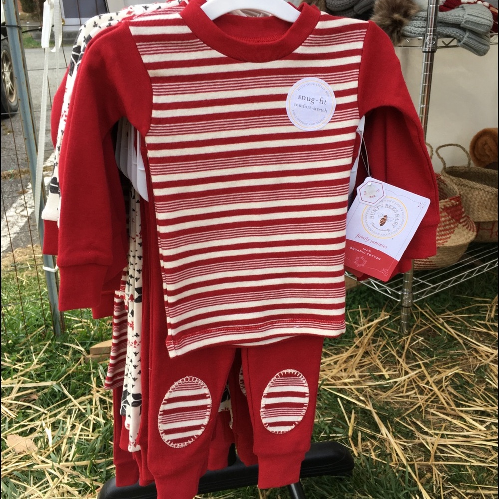 NWT - Burt’s Bees Baby Christmas Pajamas